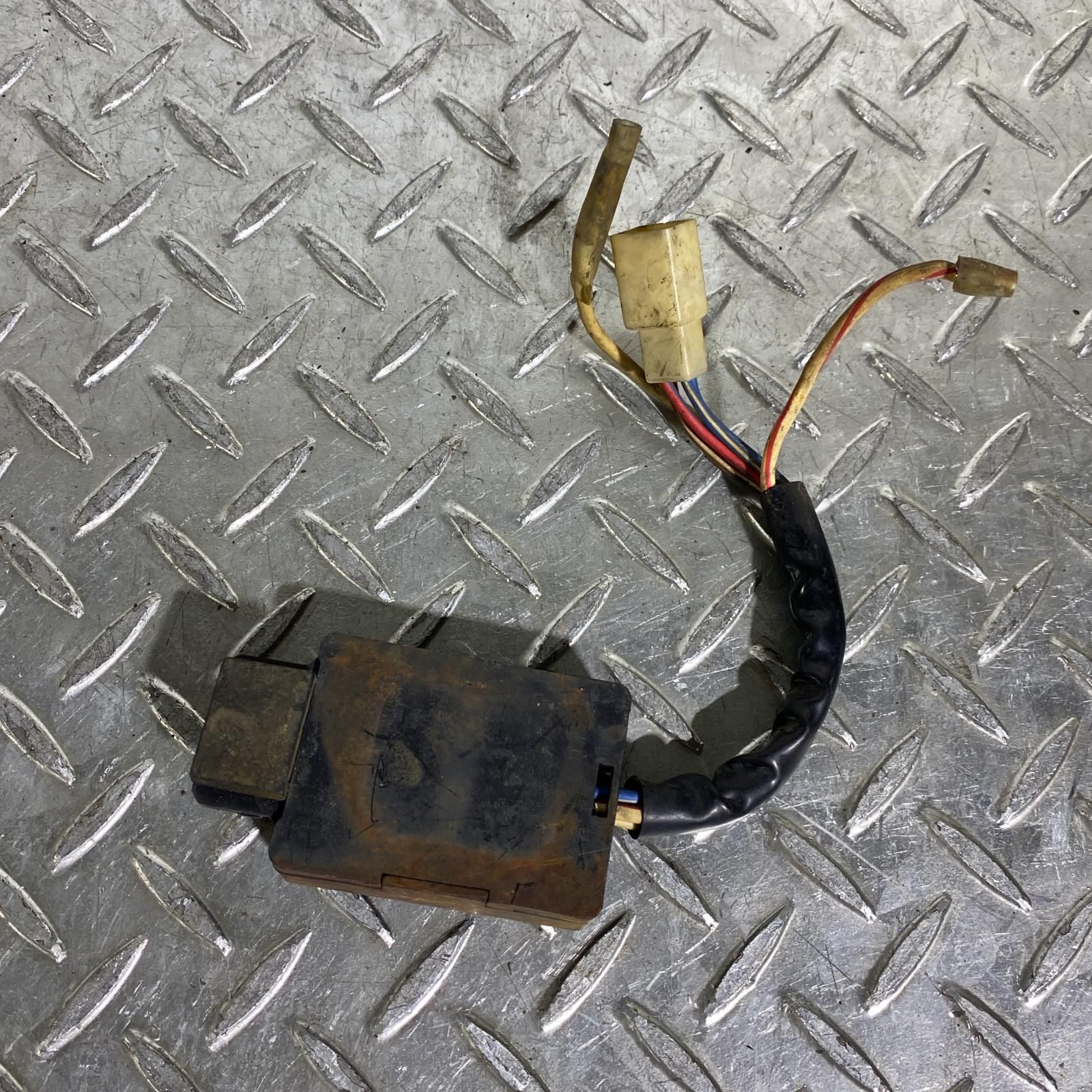 ヒューズボックス カワサキ