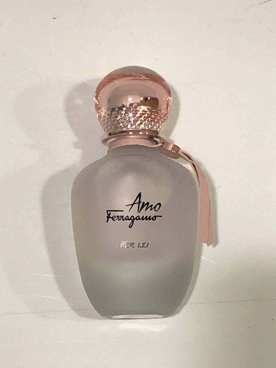 ÷ サルヴァトーレ フェラガモ アモフェラガモパーレイ オーデパルファム 50ml 美容品
