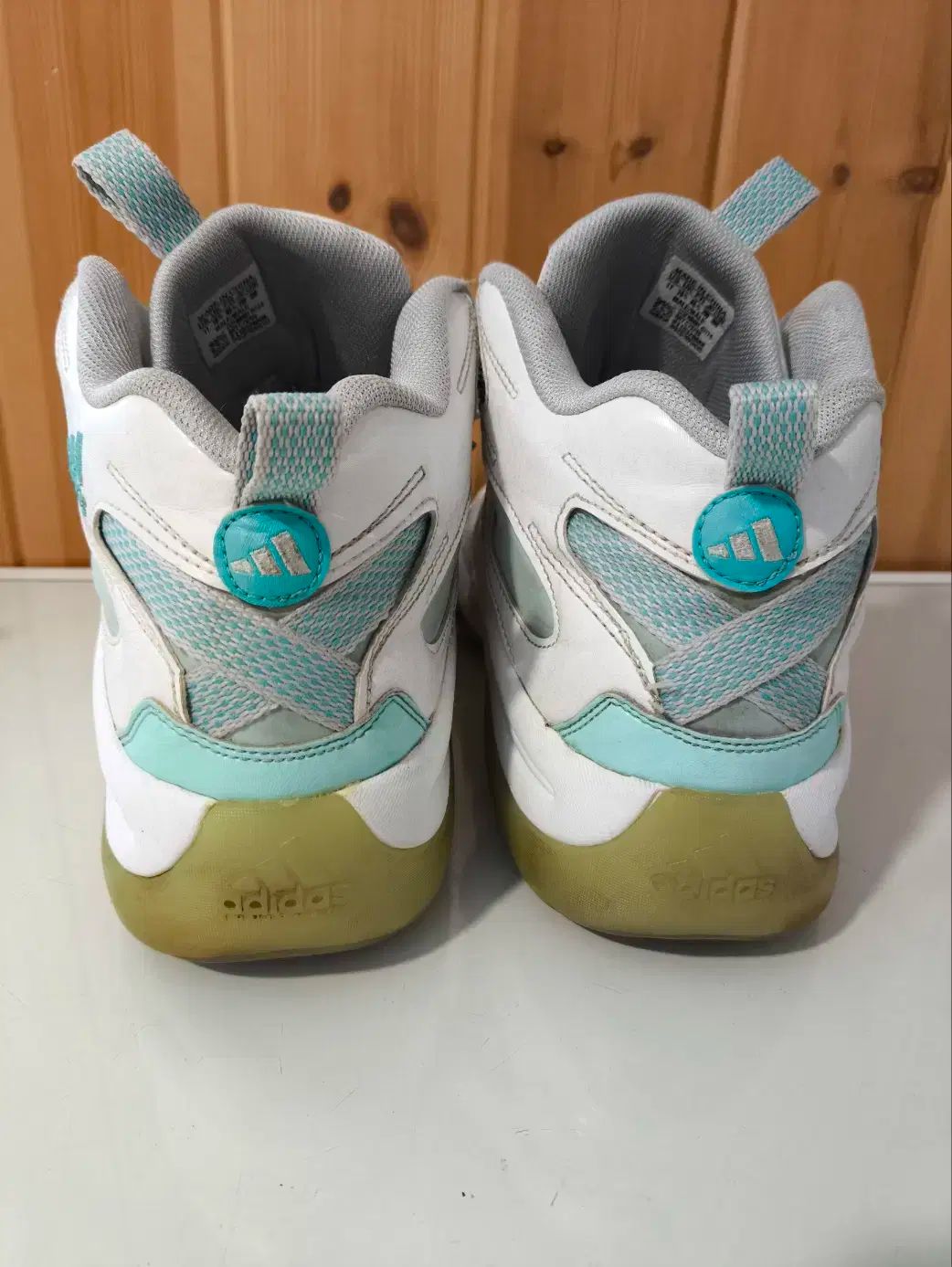 | 0 Crazy adidas コービーブライアント jordan_sneakers アディダス クレイジー II KB8 コービー・ブライアントのアディダス オリジナルス PART.74 (クレイジー98)が今週帰っ ブザービーターのブログ コービー・ブライアントのアディダスクレイジー2が「ブラック」に登場