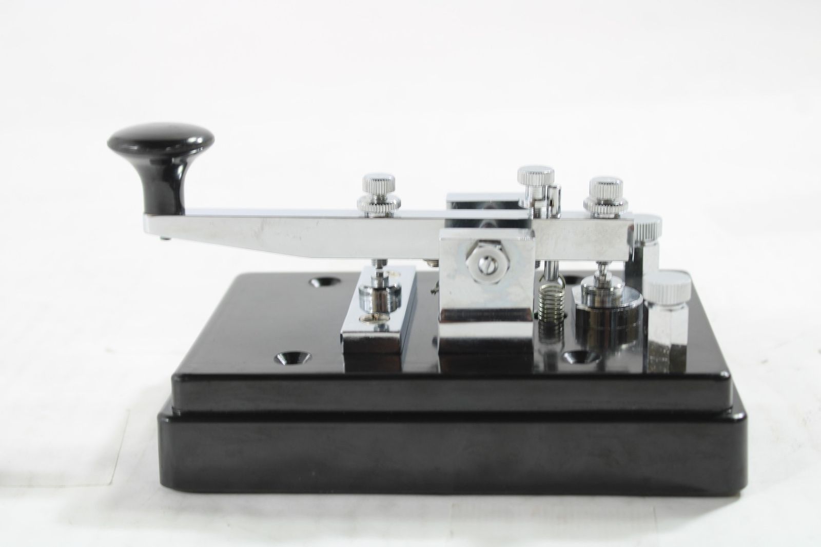 加地通信機研究所