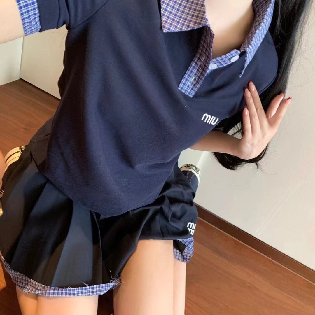 新品未使用 MIU MIU ミュウミュウ 2024SS 新作 ポロネックの半袖 T  