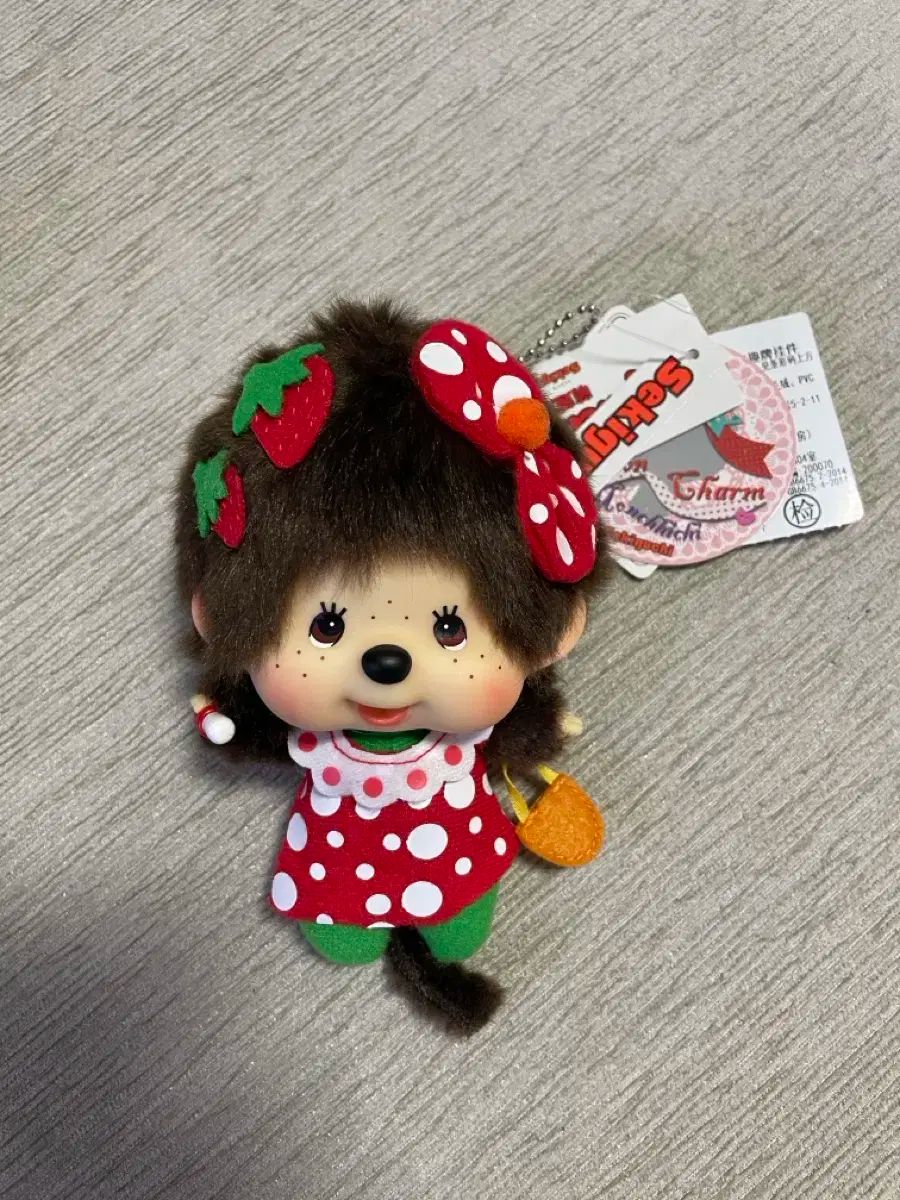 香港 大きいサイズ いちご モンチッチ キーホルダー キーチェーン ドット リボン