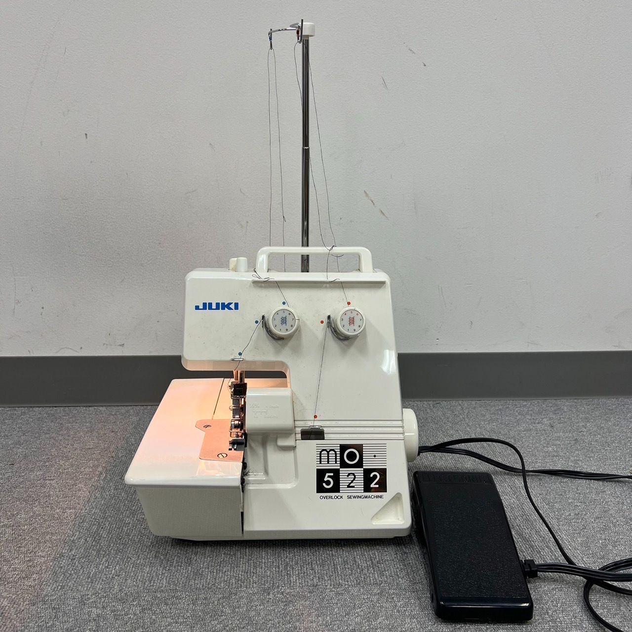 CH Y812-CH12-681 JUKI ジューキ MO-522 2本糸ロックミシン 裁縫 刺繍 ハンドクラフト フットペダル付き ※針動作確認済み