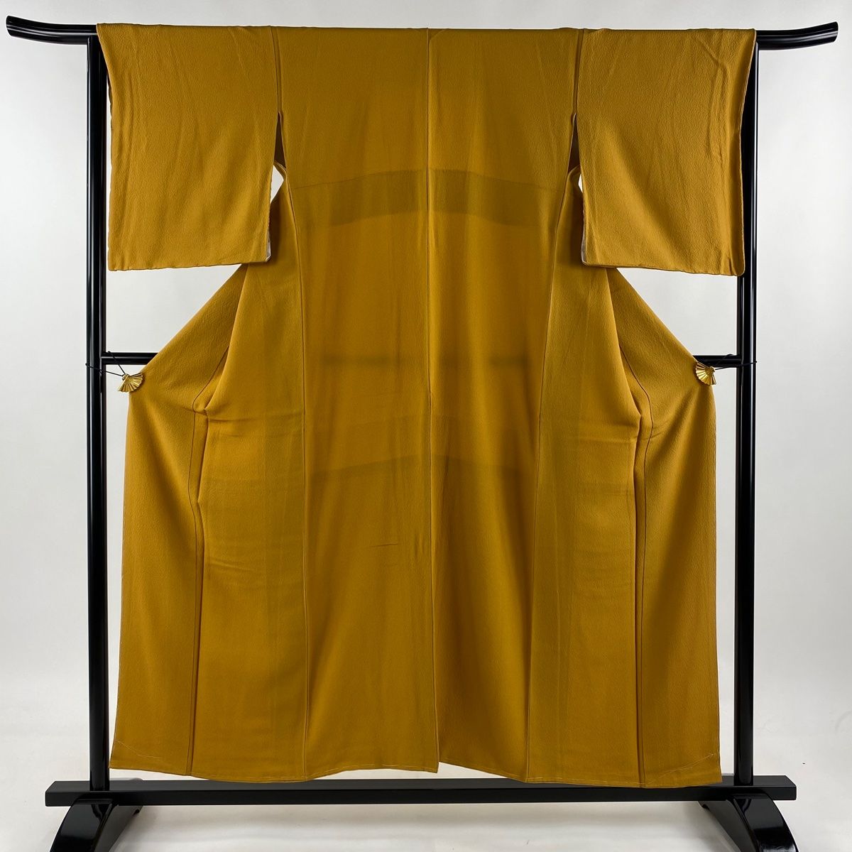 色無地 身丈154cm 裄丈64.5cm M 袷 花井幸子 やまと 落款 縮緬 山吹色 正絹 名品