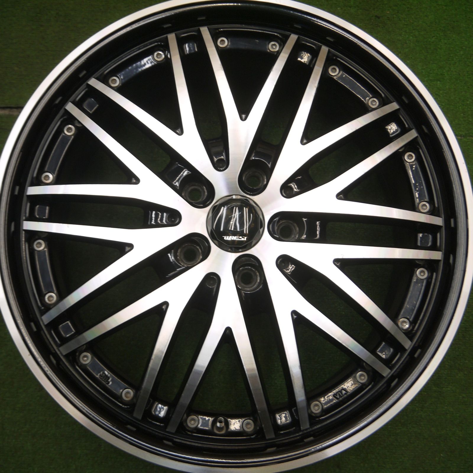 送料無料] 4本価格☆WREST WM-3 18インチ ホイール ヴァレスト 18×7J 