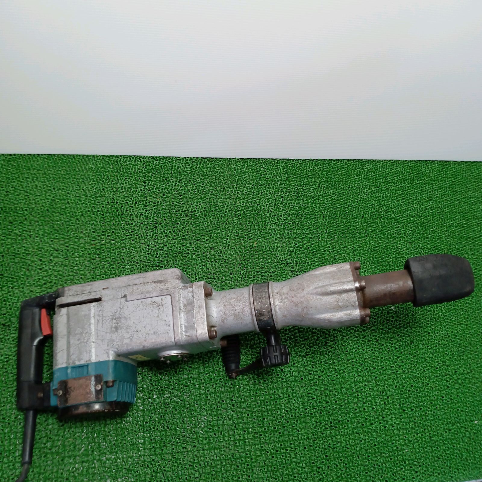 makita電動ハンマHM1303