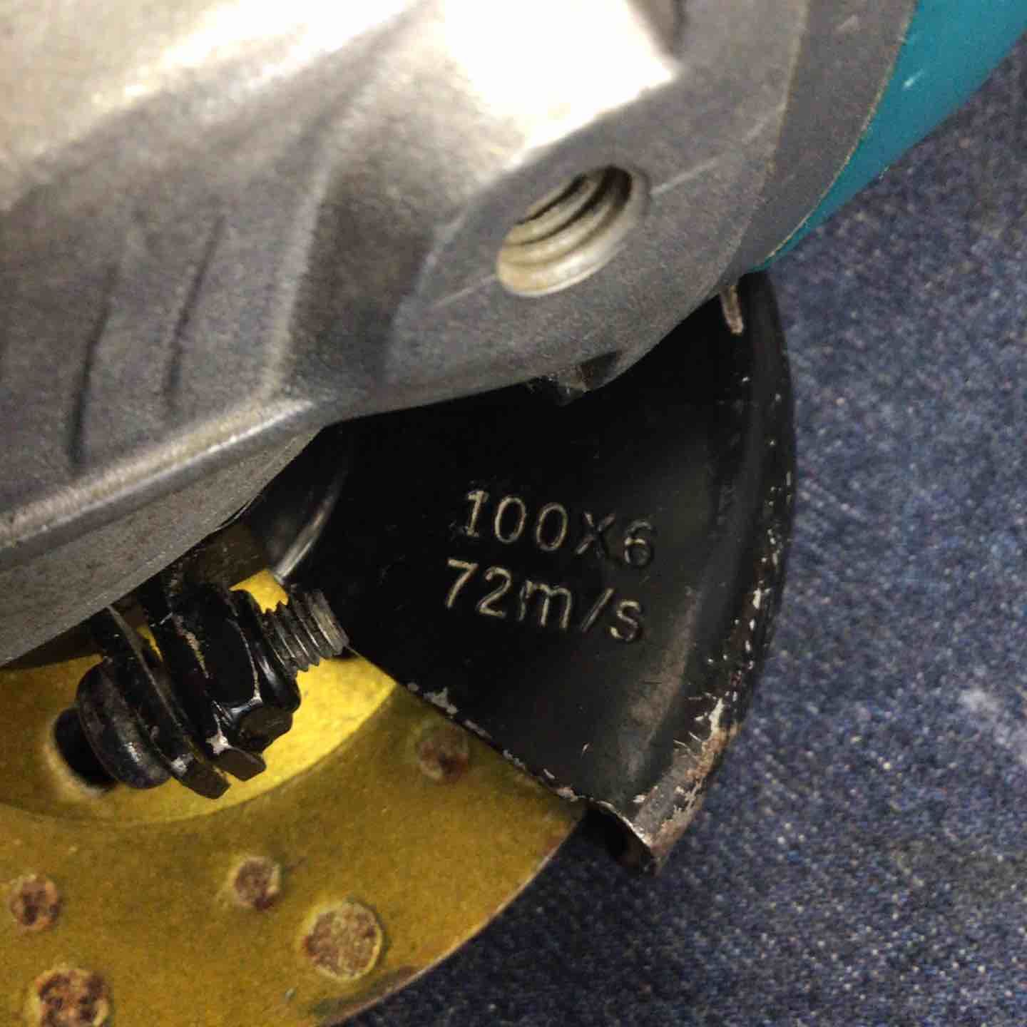 コードレスディスクグラインダ