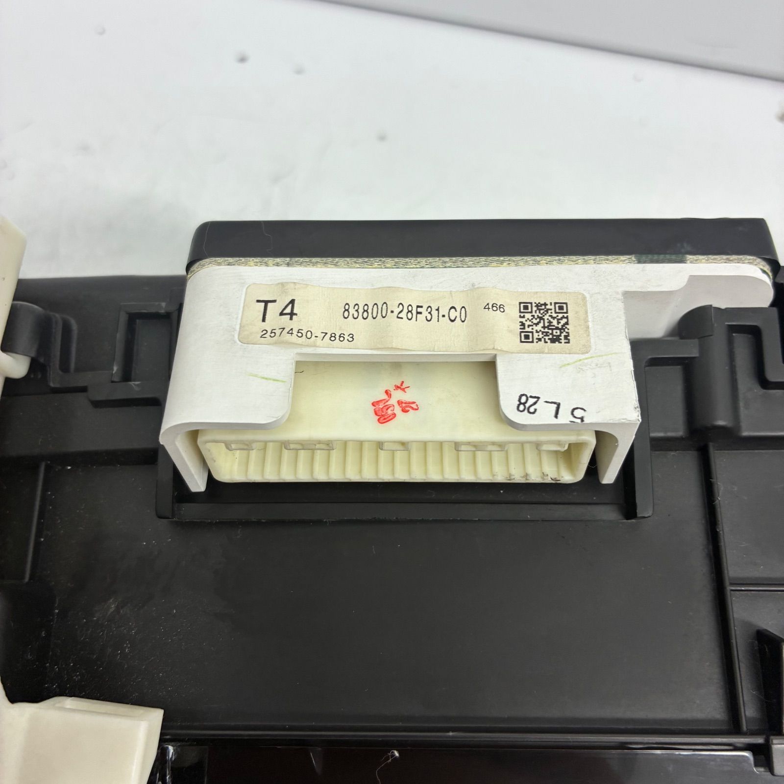 スピードメーター