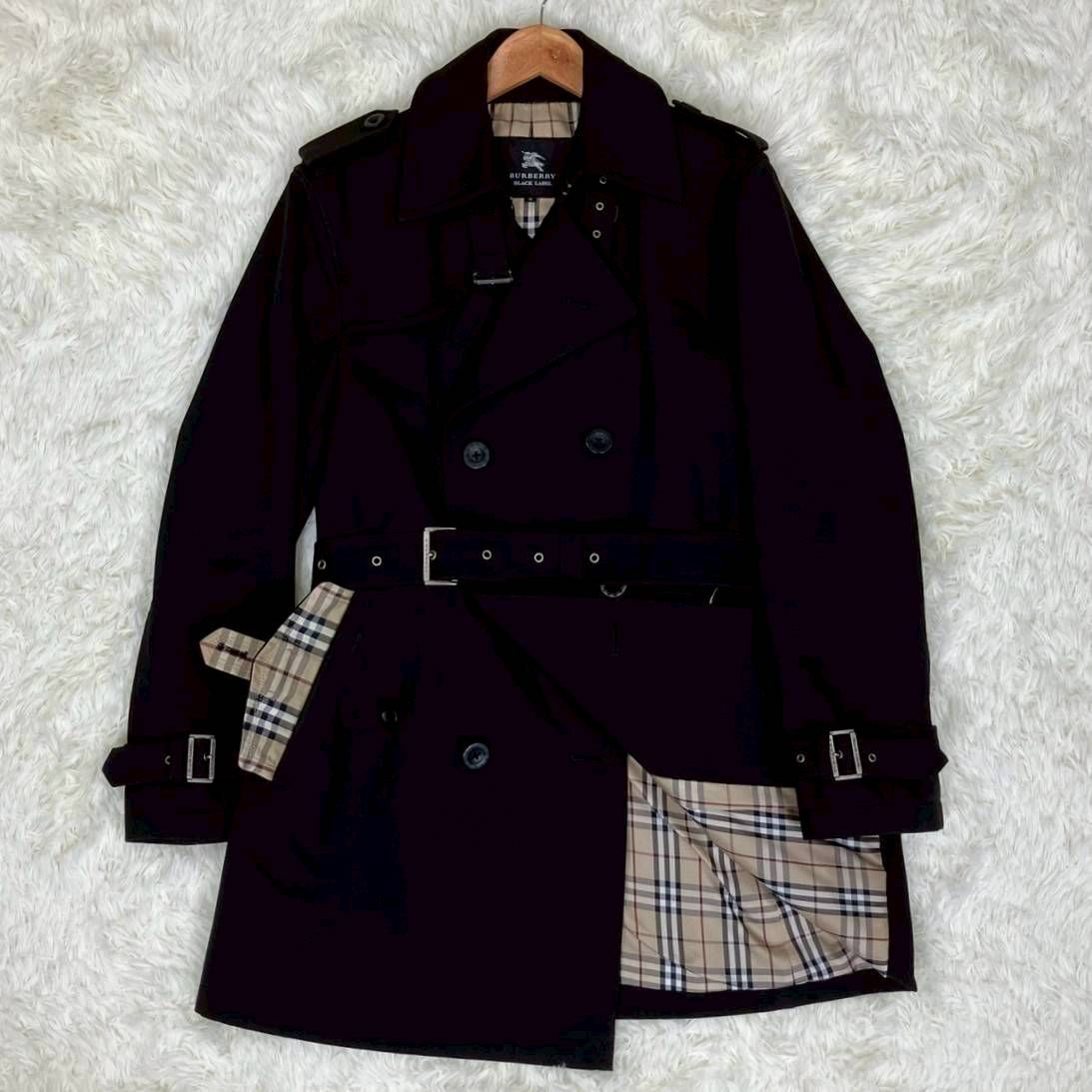 バーバリーブラックレーベル トレンチコート 裏地 フラップ裏ノバチェック チンストラップ 黒 Mサイズ お値段交渉を受け付けます