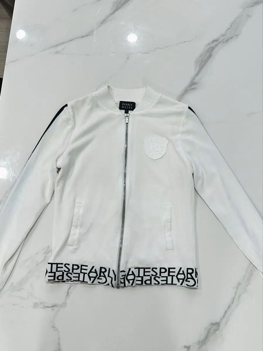 新品 パーリーゲイツ ニット 薄手 腕ロゴ ホワイト Lサイズ（5