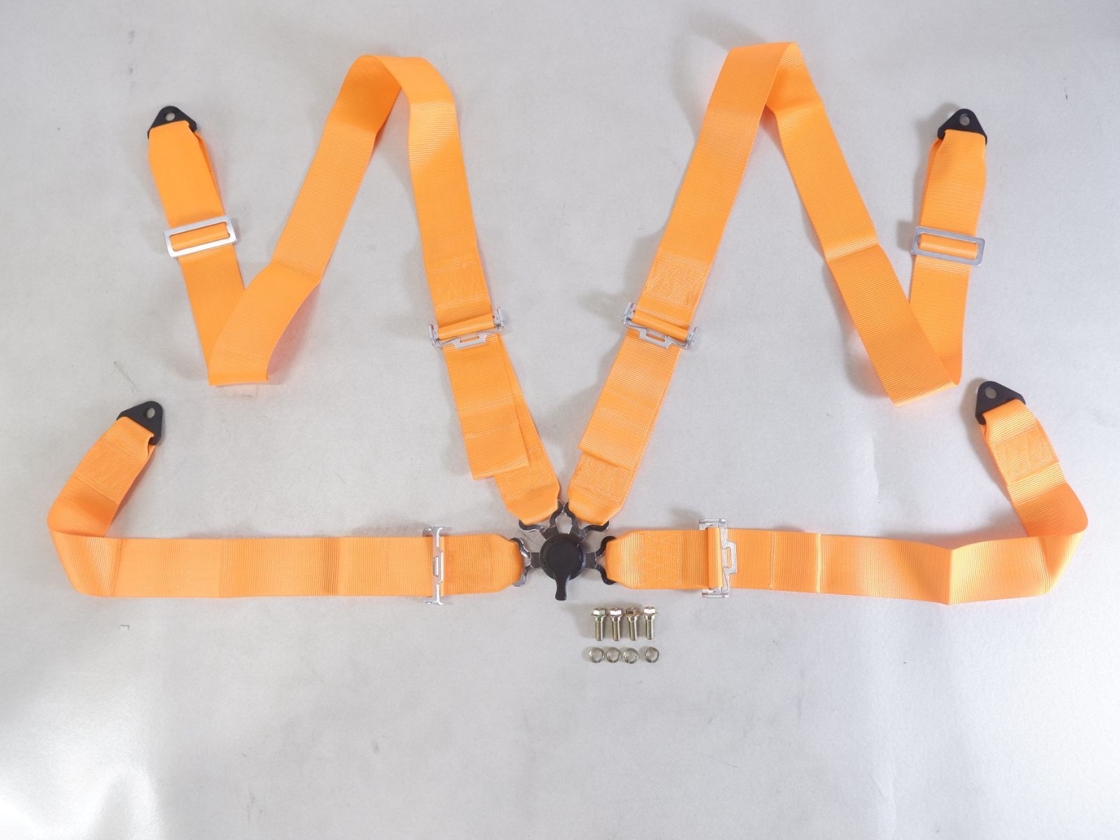 PERFORMANCE 4点式シートベルト