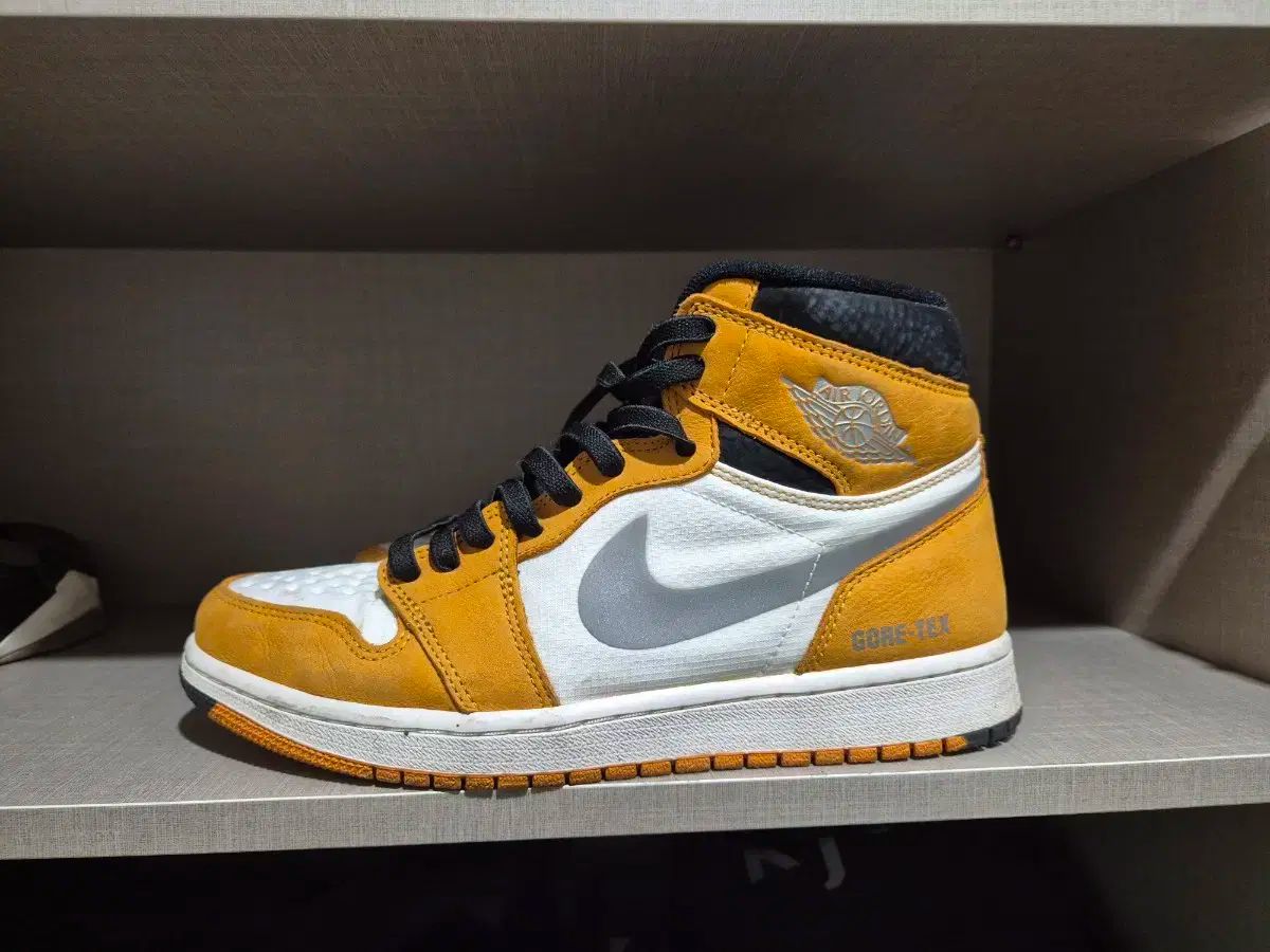 美品 三輪健太朗 マンガと映画 公式 : コマと時間の理論 三輪健太郎