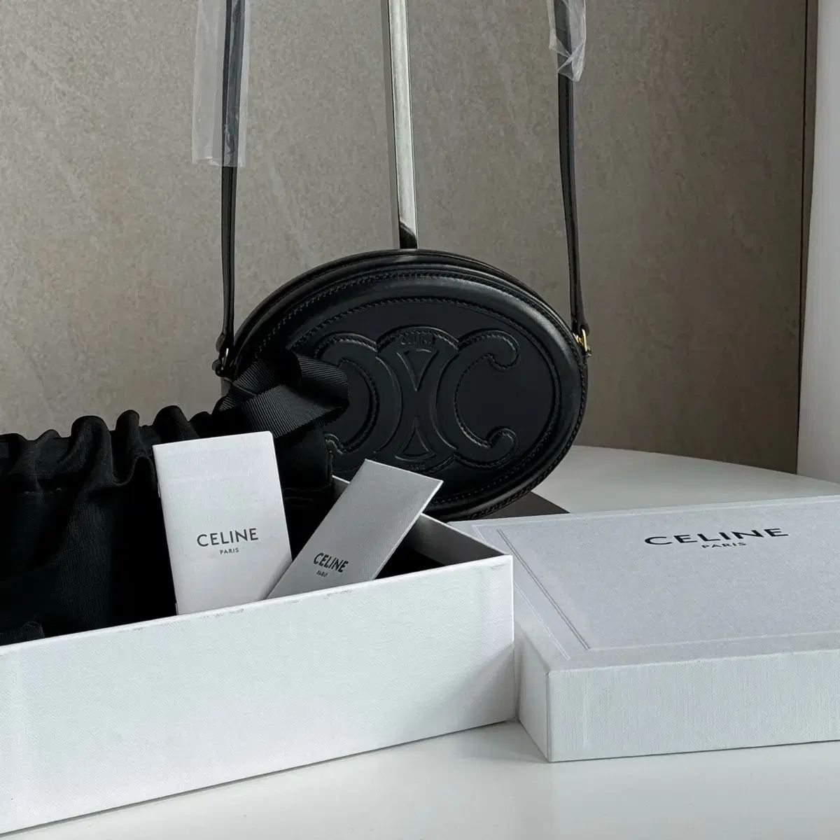 OS | 新モデル | フルセット Celine セリーヌ オーヴァル ファー