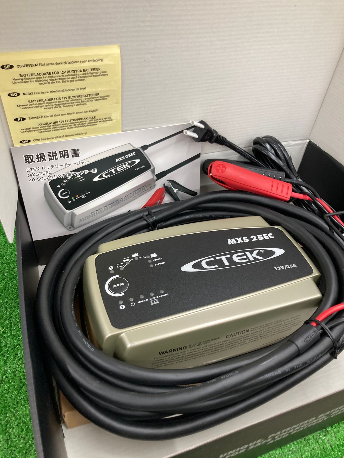 【中古品】【0922】CTEK 高性能バッテリーチャージャー MXS 25EC　ITUBS2GKX4WE