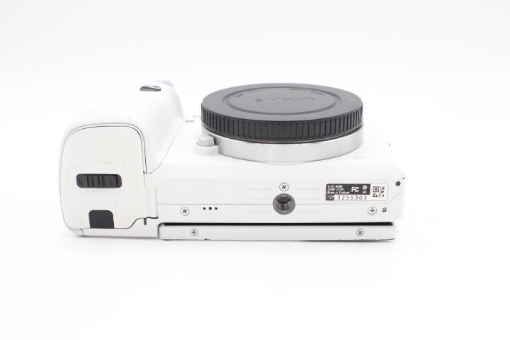 良品】SONY ソニー ミラーレス一眼 α6000 ボディ ホワイト