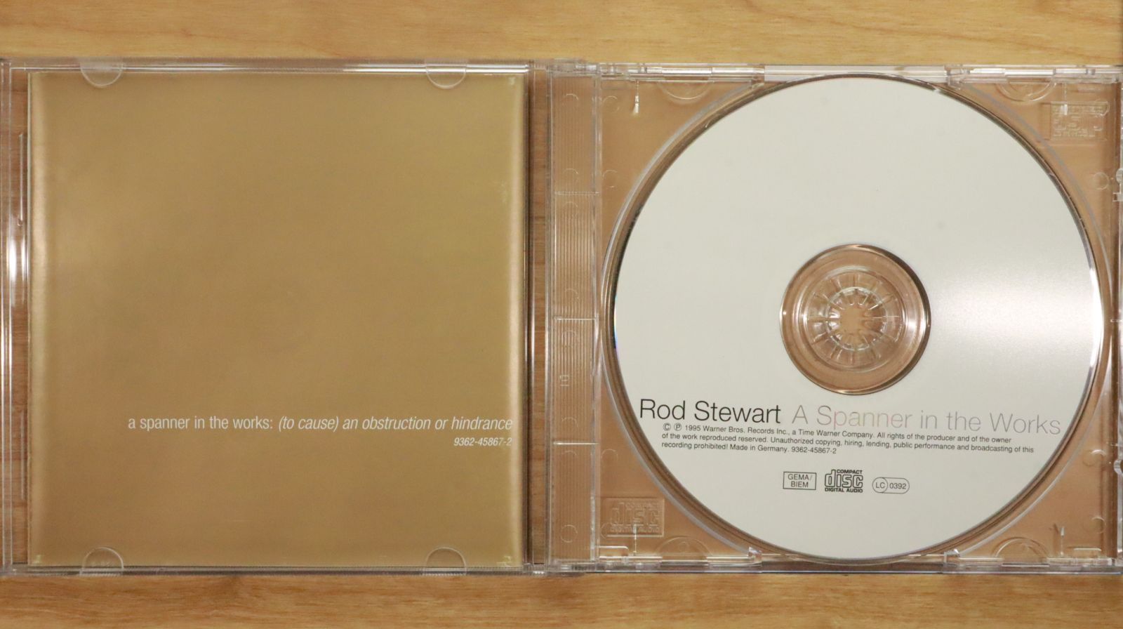 セール中…ロットスチュワート直筆サイン入り2Lサイズ写真…Rod Stewart 8fd4f619b98b92e9a18a20238fc610
