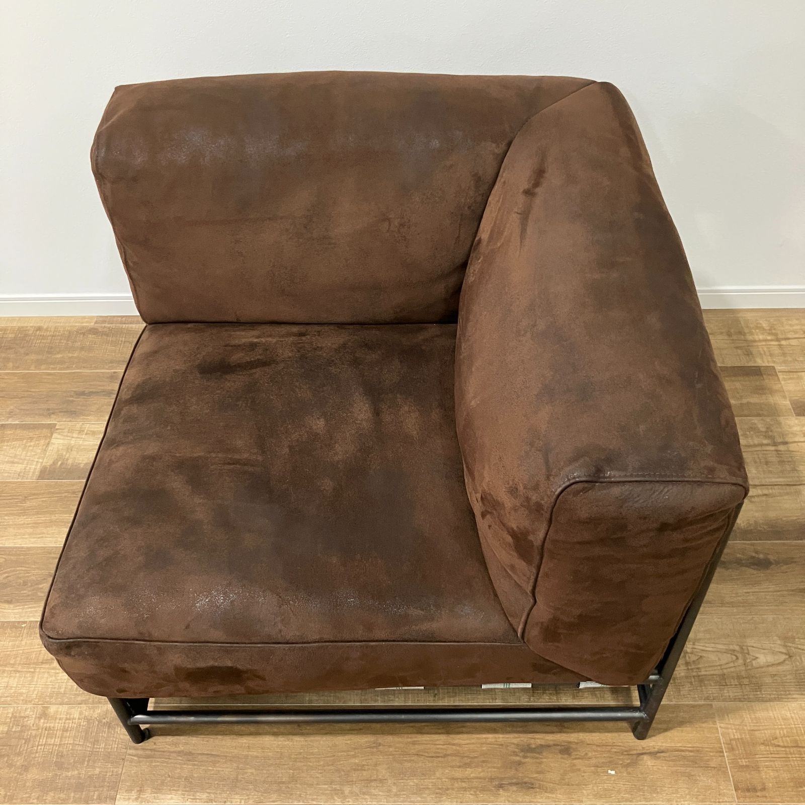 SECTIONAL SOFA