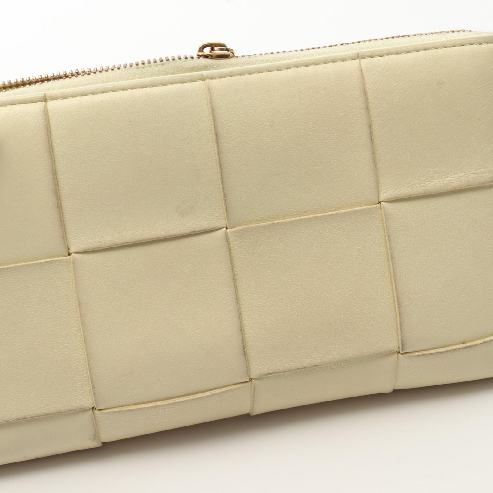 BOTTEGA VENETA ボッテガヴェネタ ジップアラウンドウォレット 