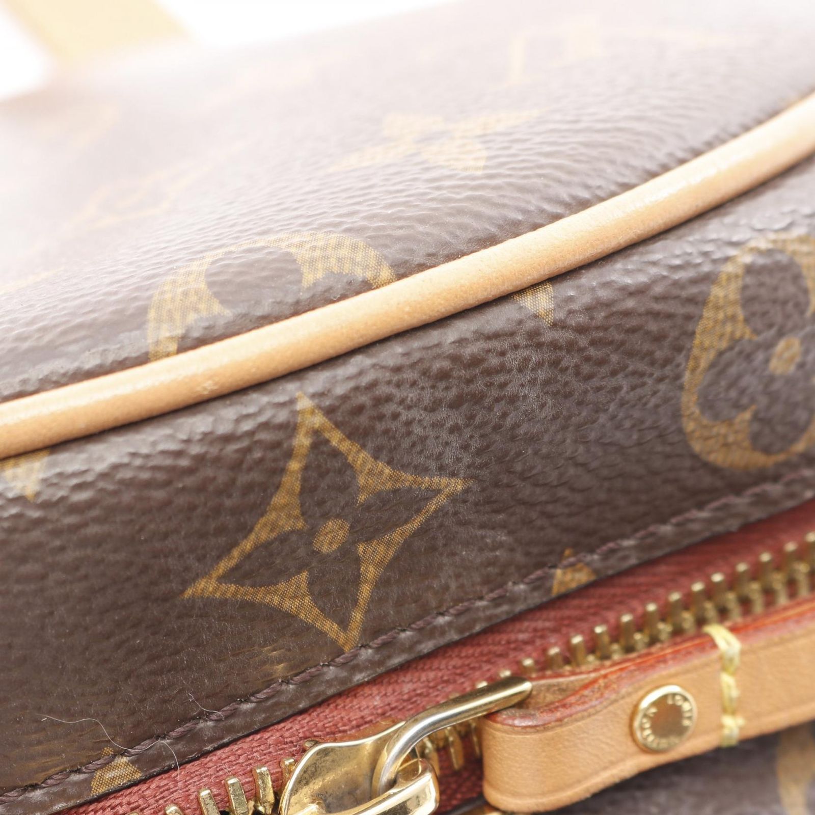 VUITTON ルイ