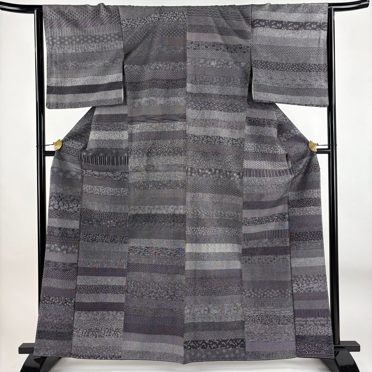 江戸小紋 身丈164cm 裄丈65.5cm M 袷 結城紬 落款 証紙 段縞 寄せ柄 黒 正絹 名品