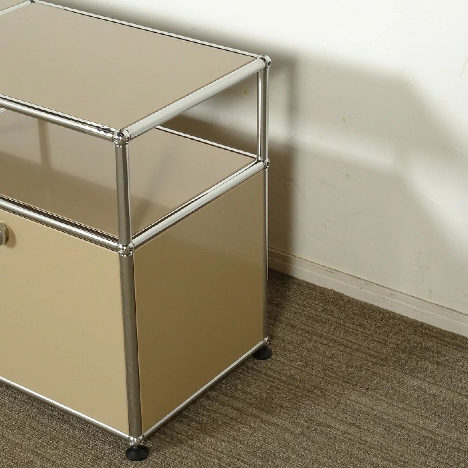 サイドボード ドロップダウンドア×3