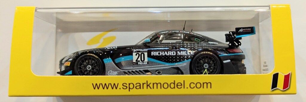 Spark model 1/43 Mercedes-AMG GT3 No.20 SPS Automotive Performance