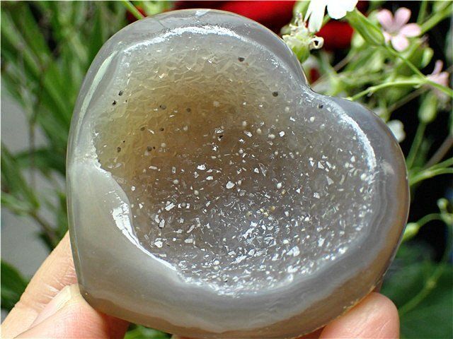 メノウの原石 北海道北見幌別川 メノウ 瑪瑙 原石 474g (ID:79170) | 榎本通商