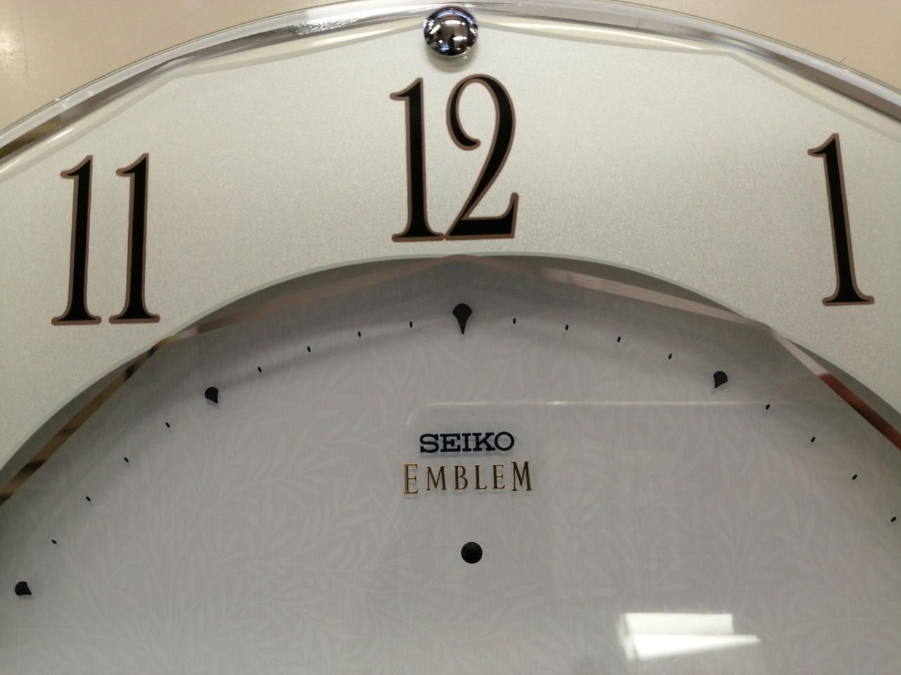 SEIKO EMBLEM 電波掛け時計 HS524W SEIKO EMBLEM エンブレム 電波