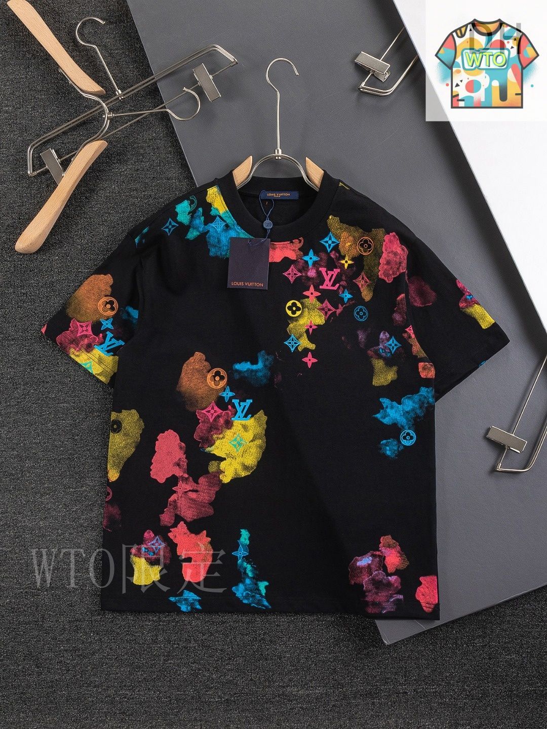 今日特価】Louis Vuitton 25SS Graffiti Print T-shirt-1 - メルカリ