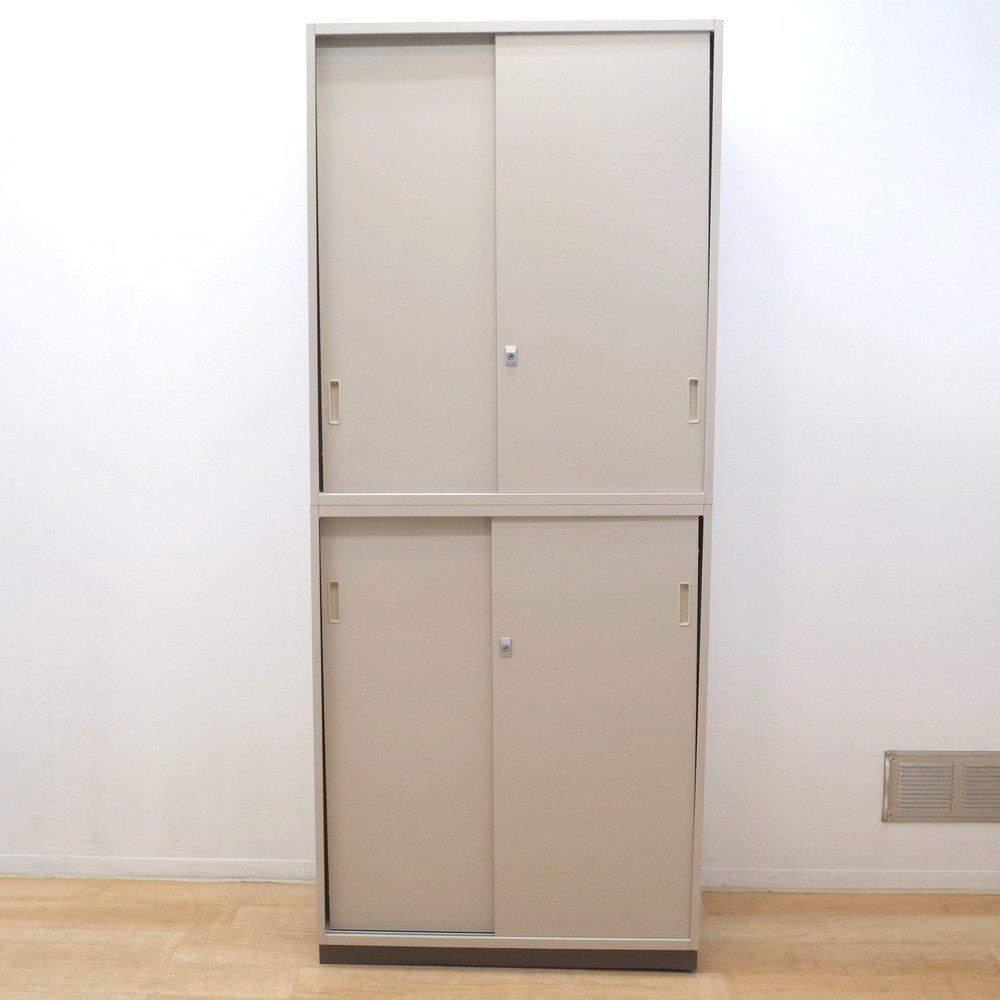 中古品 コクヨ 書庫 上下セット 上段鍵あり 下段鍵なし 販売中です