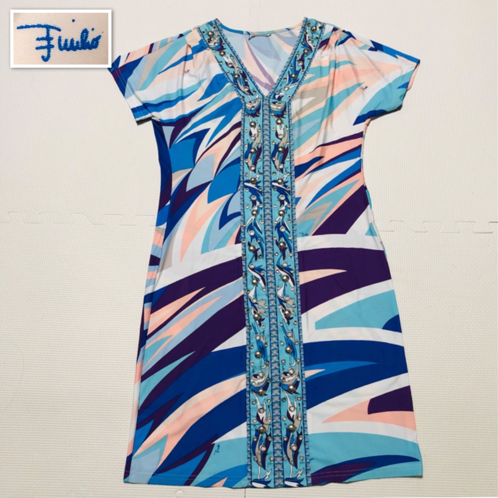 EMILIO PUCCI シルク100% 総柄　膝丈　ワンピース　Lサイズ EMILIO PUCCI シルク100% 総柄 膝丈 ワンピース Lサイズ EMILIO PUCCI