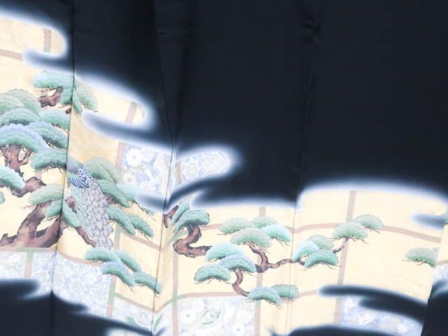 【着物】黒留袖 五つ紋 比翼仕立 寿光織 金糸 松・尾長鳥文 身丈約157cm 裄丈約59.5cm 25z06-3279 一輝堂】【着物】黒留袖 五つ紋 比翼仕立 寿光織 金糸 松・尾長鳥文