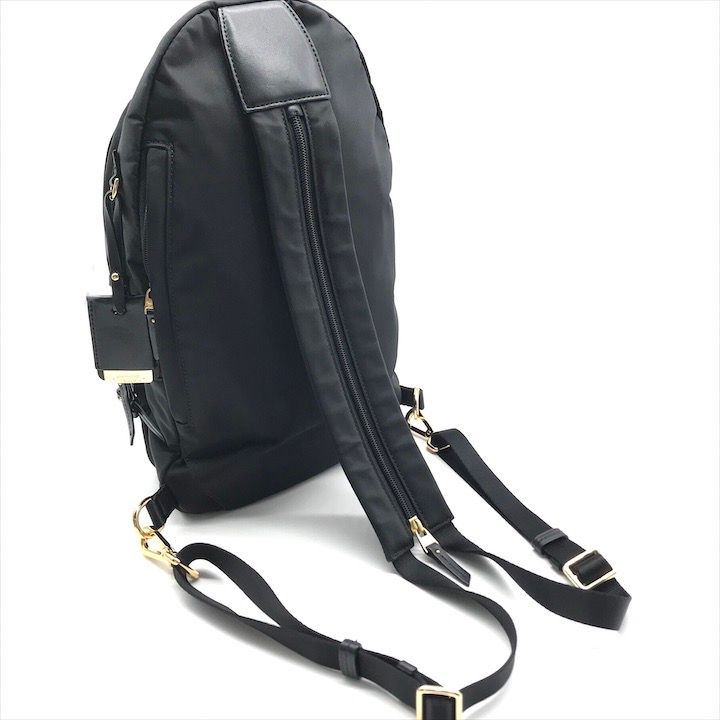 美品✨TUMI トゥミ ナディア 2way スリングバッグ ナイロン ブラック 良品 TUMI トゥミ ナディア 2WAY スリング バッグ リュック バック