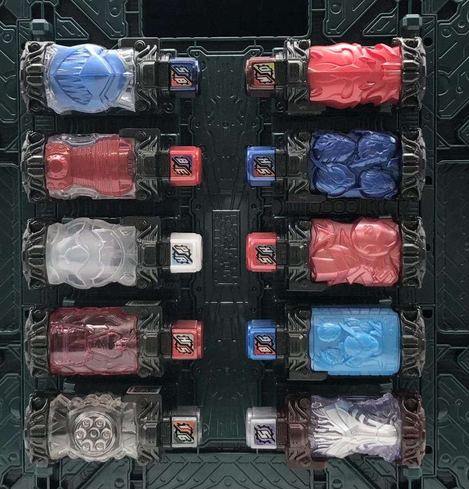 バンダイ 仮面ライダービルド