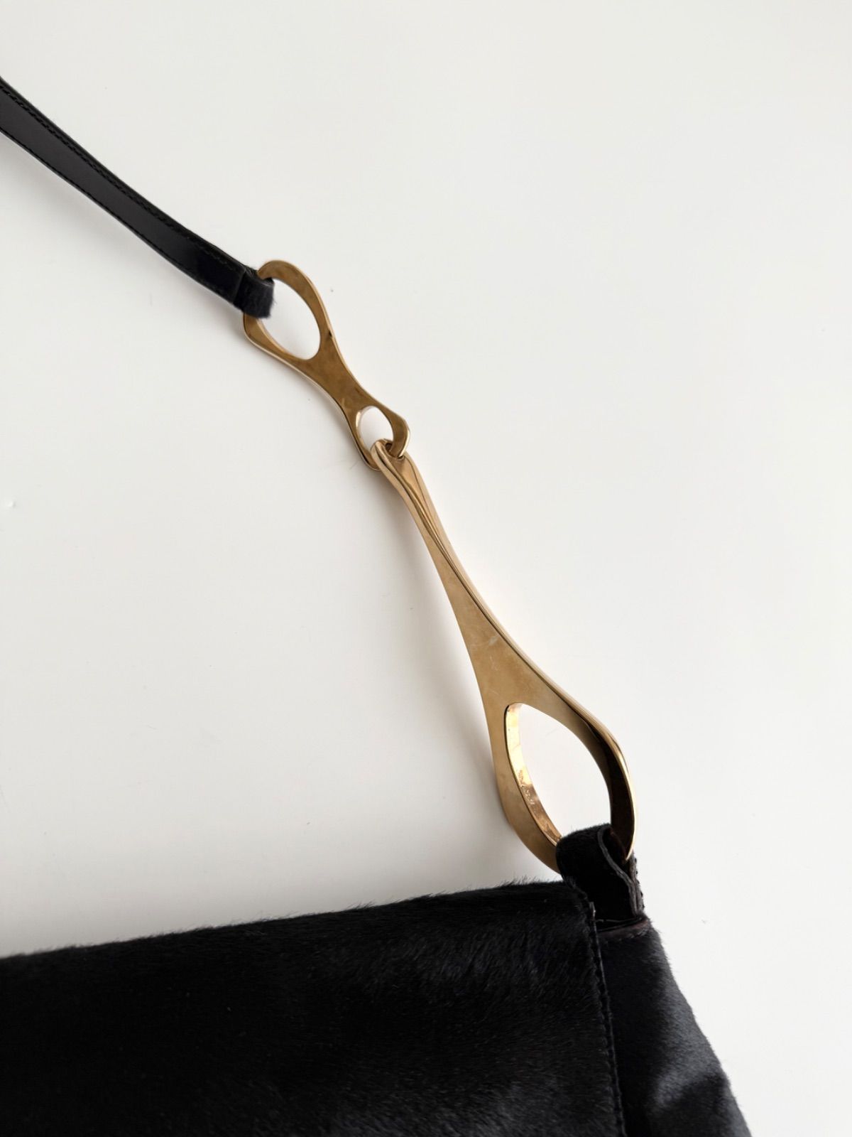 バッグ Gucci by Tom ford archive shoulder bag Gucci by Tom Ford Leather Black Shoulderbag – Amber Handbags