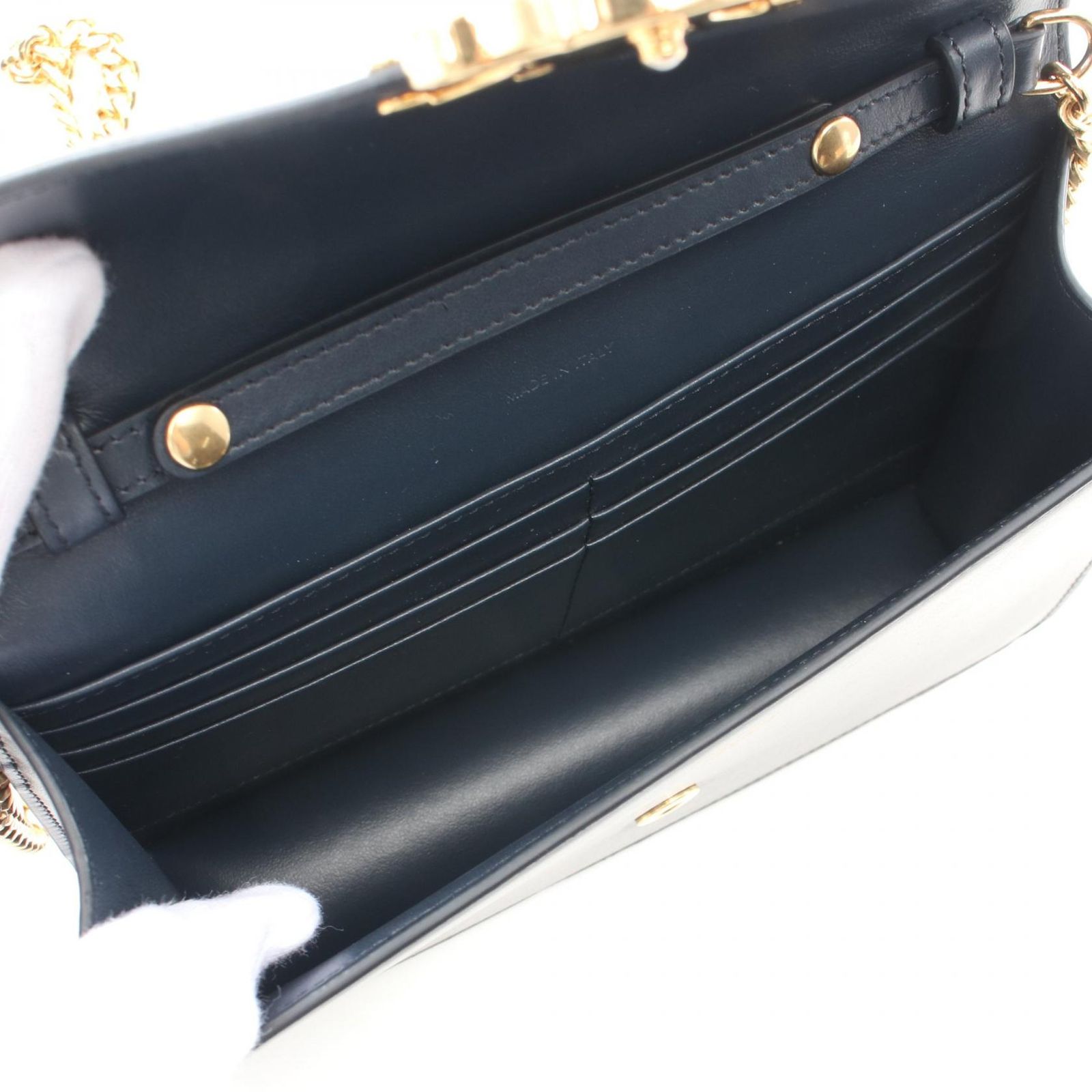 CELINE ショルダーバッグ　ロゴ型押し　トリオンフ金具　レザー　ネイビー CELINE ショルダーバッグ ロゴ型押し トリオンフ金具 レザー