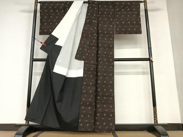 平和屋着物●国指定重要無形文化財　本場久米島紬　手織　正絹　逸品　AAAU8207zg 平和屋着物○国指定重要無形文化財 本場久米島紬 手織 正絹 逸品