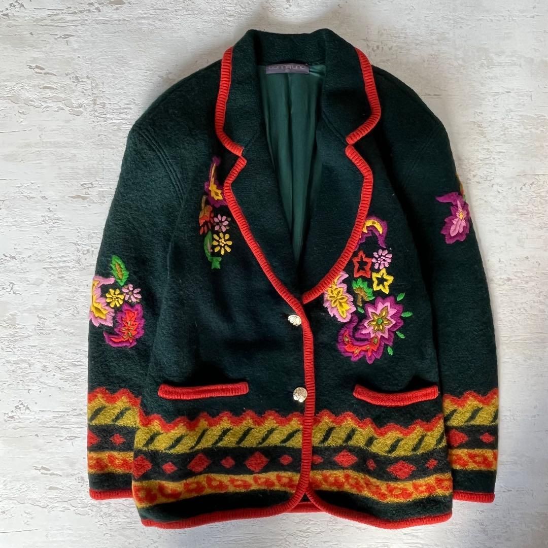 donna uno 花柄刺繍入りグリーンウールジャケット肩パッド入りフリーサイズ