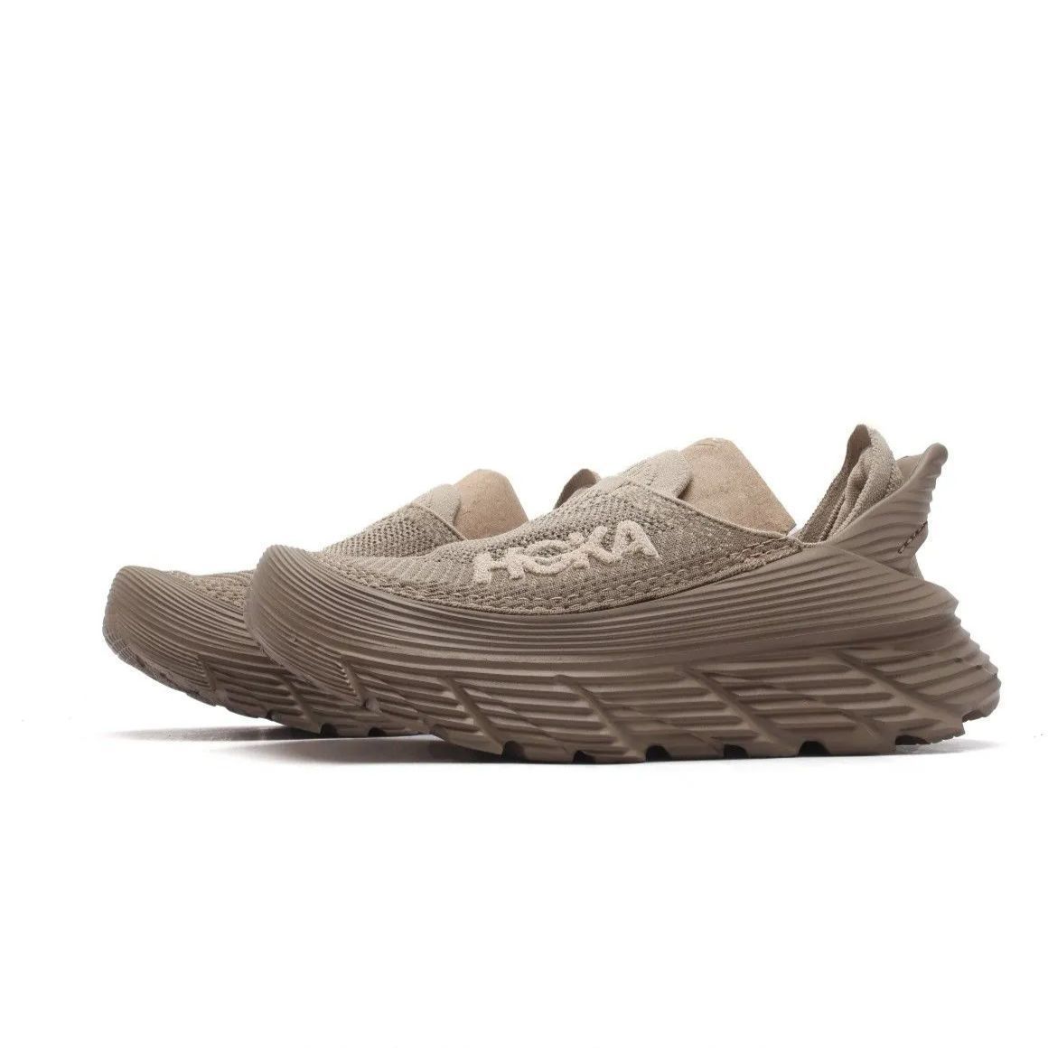 ホカオネオネ HOKA RESTORE TC DUNE | OXFORD TAN リカバリーシューズ