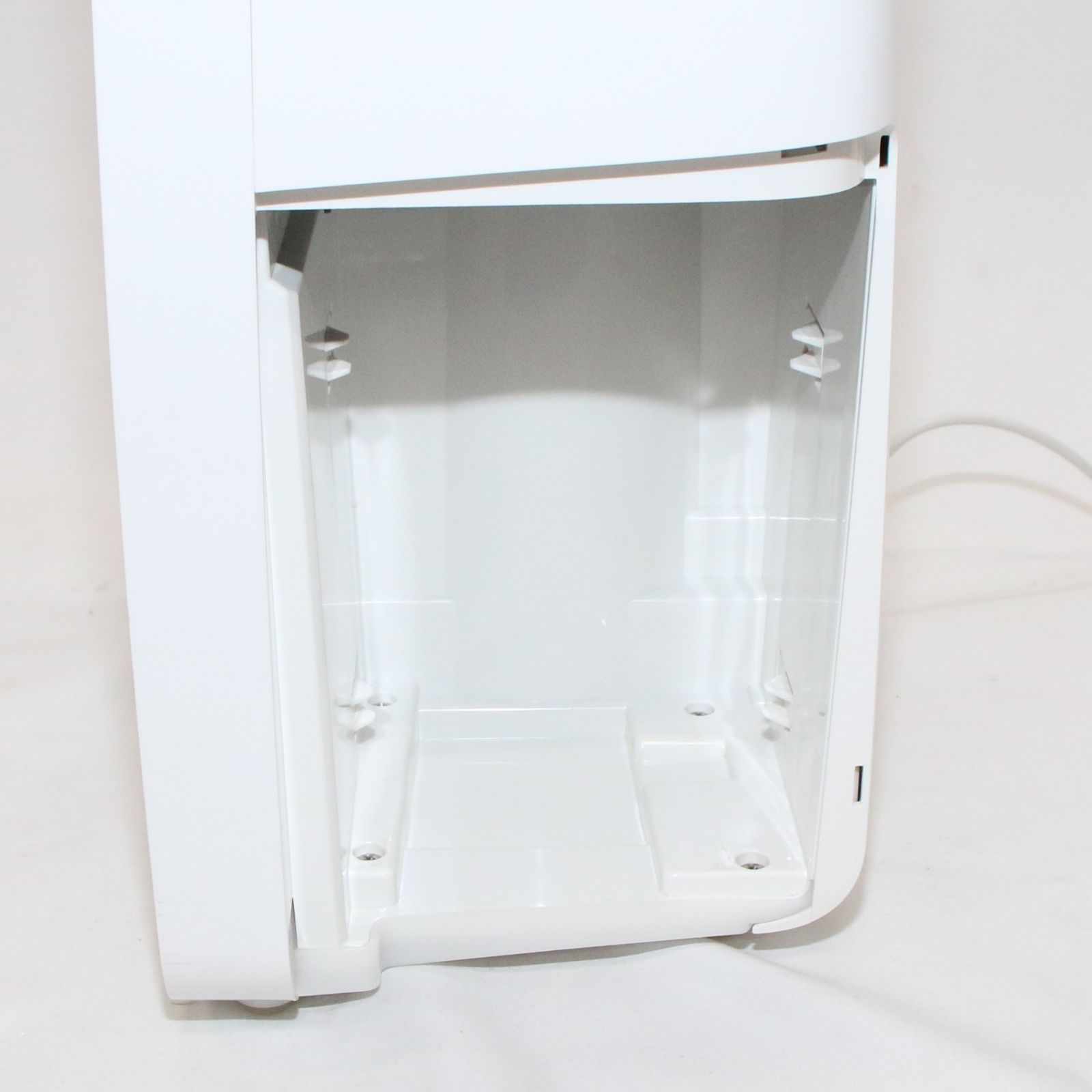 ホワイト系 木造〜8畳