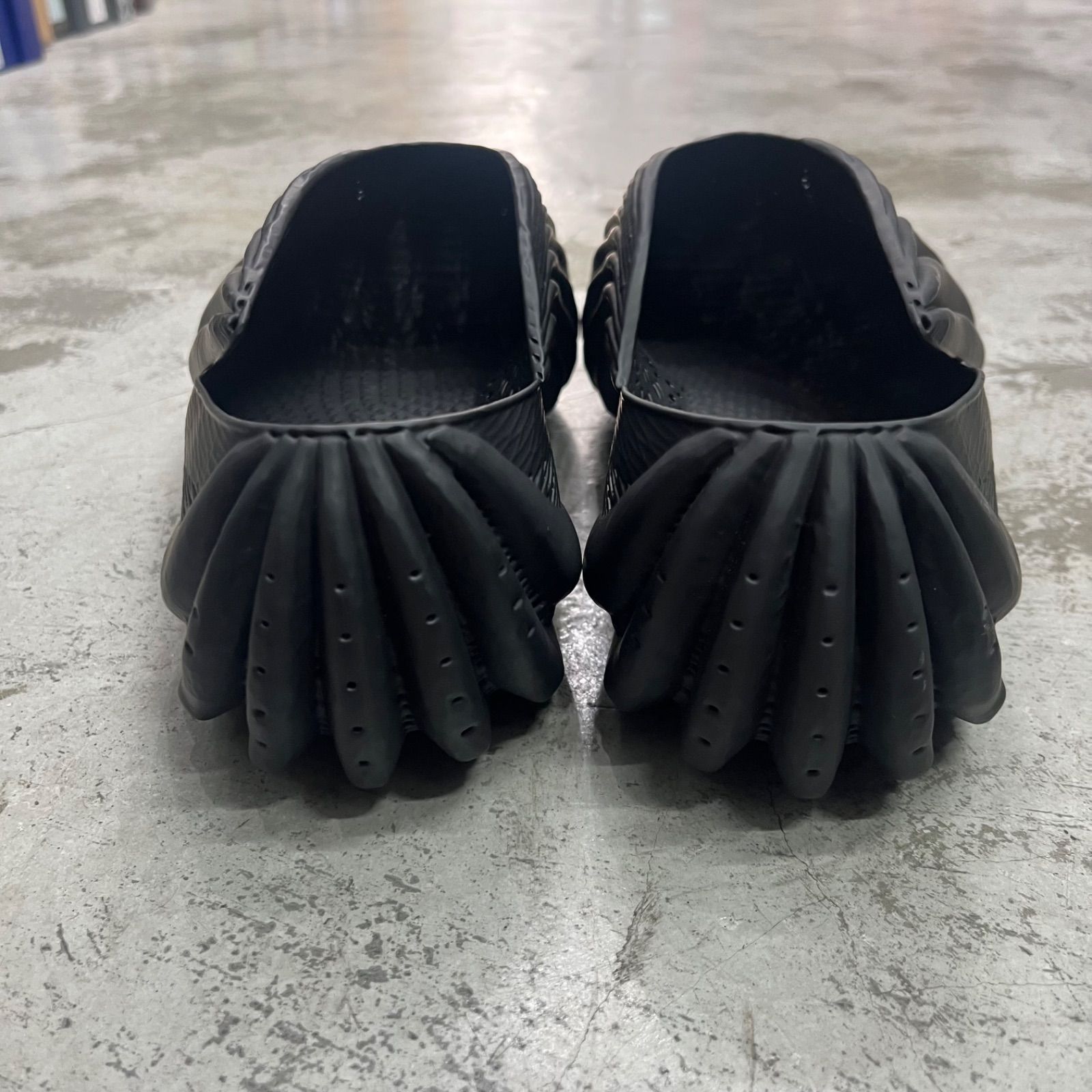参考上代47520円 未使用品 ALIVEFORM ARMIS SLIDE 