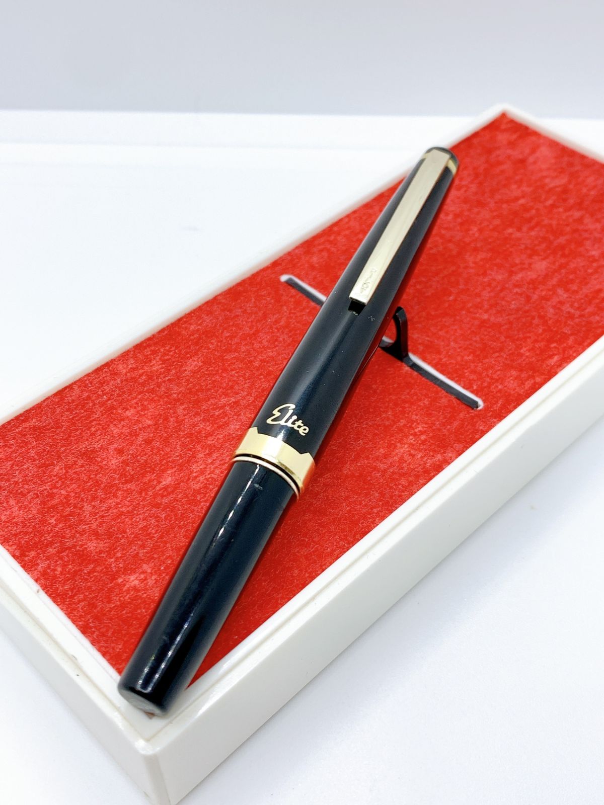 万年筆　パイロット エリート　PILOT ELite 　18K750 PILOT/パイロット Elite/エリート 万年筆 ブラック/ゴールド 18K