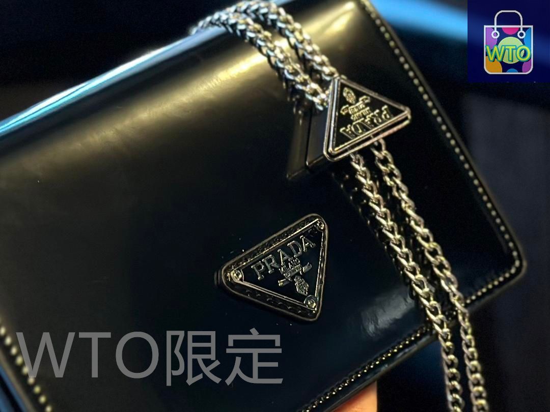 PRADAプラダの超美しいブラックショルダーバッグ|本日限定特価 PRADAプラダの超美しいブラックショルダーバッグ|本日限定特価