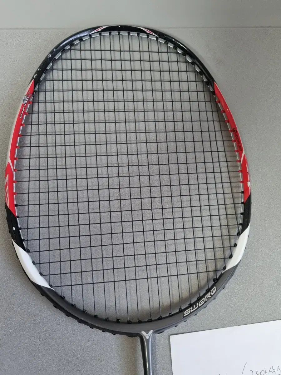 ビクター ブレイブソード12 4u VICTOR(スポーツ) ビクター バドミントン ラケット VICTOR
