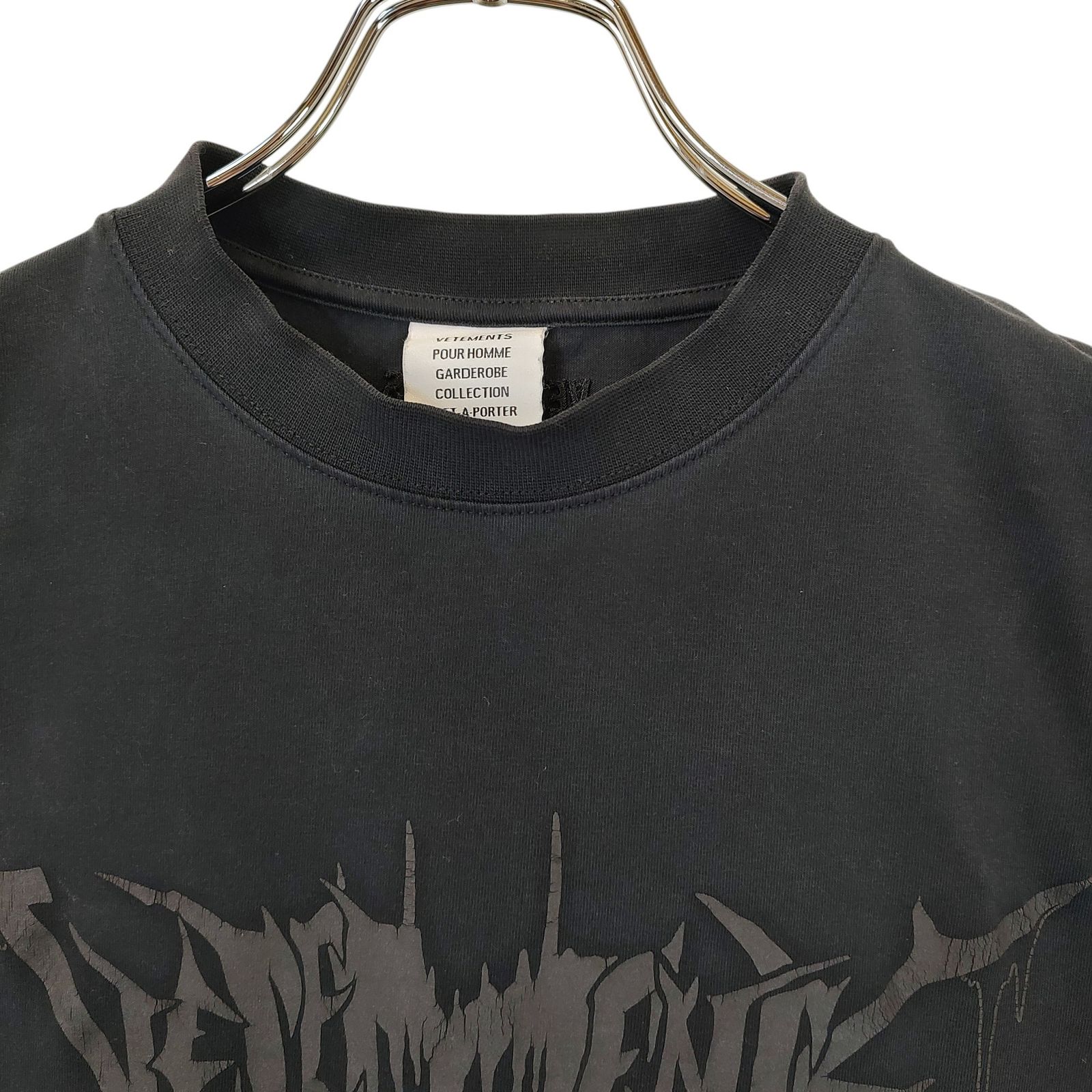 VETEMENTS ヴェトモン 25SS DRIP METAL FITTED UNISEX T-SHIRT 