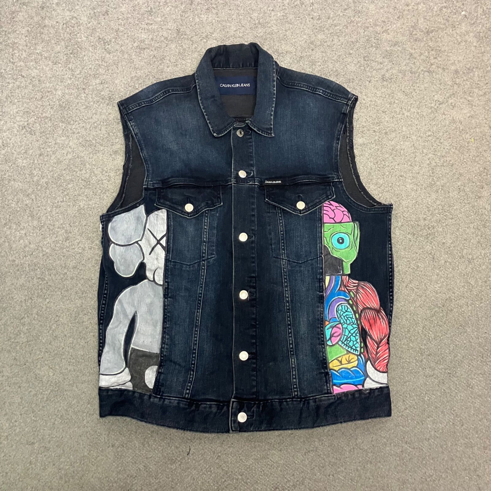 P2561 CALVINKLEINJEANS リメイク ハンドペイント ベスト