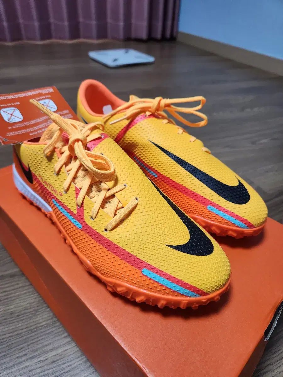 【ほぼ新品】NIKE ファントム GT2 PRO TF 26cm リアクト ファントム GT2 PRO TF／サッカーショップKAMO