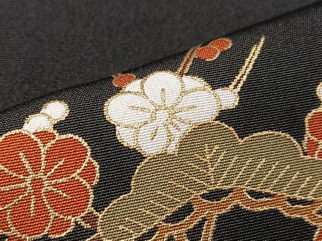 新品正絹黒留袖　作家物　駒刺繍　御所車花文　⑤( 訪問着、紬、袋帯なども出品) 新品正絹黒留袖 作家物 駒刺繍 御所車花文 ⑤( 訪問着、紬、袋帯