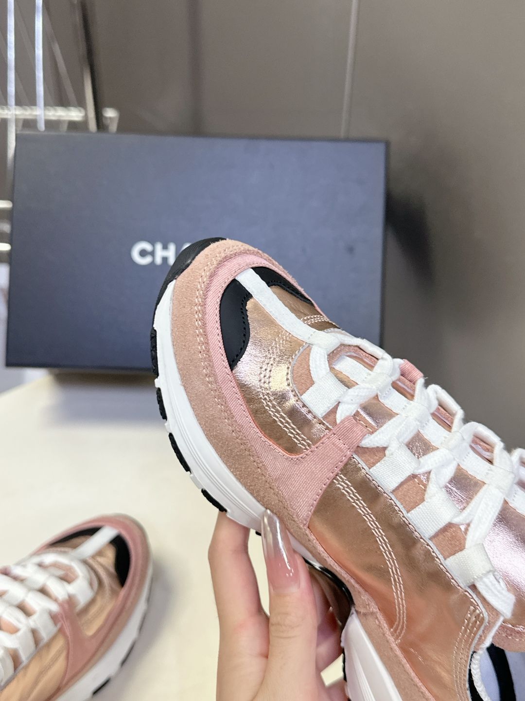CHANEL シャネル 25A カジュアル スニーカー02-2 - メルカリ
