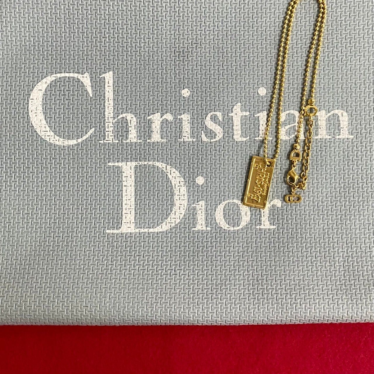 ほぼ未使用 レア Christian Dior ディオール ロゴ プレート モチーフ ボールチェーン ネックレス ペンダント ゴールド アクセサリー  80138 - メルカリ